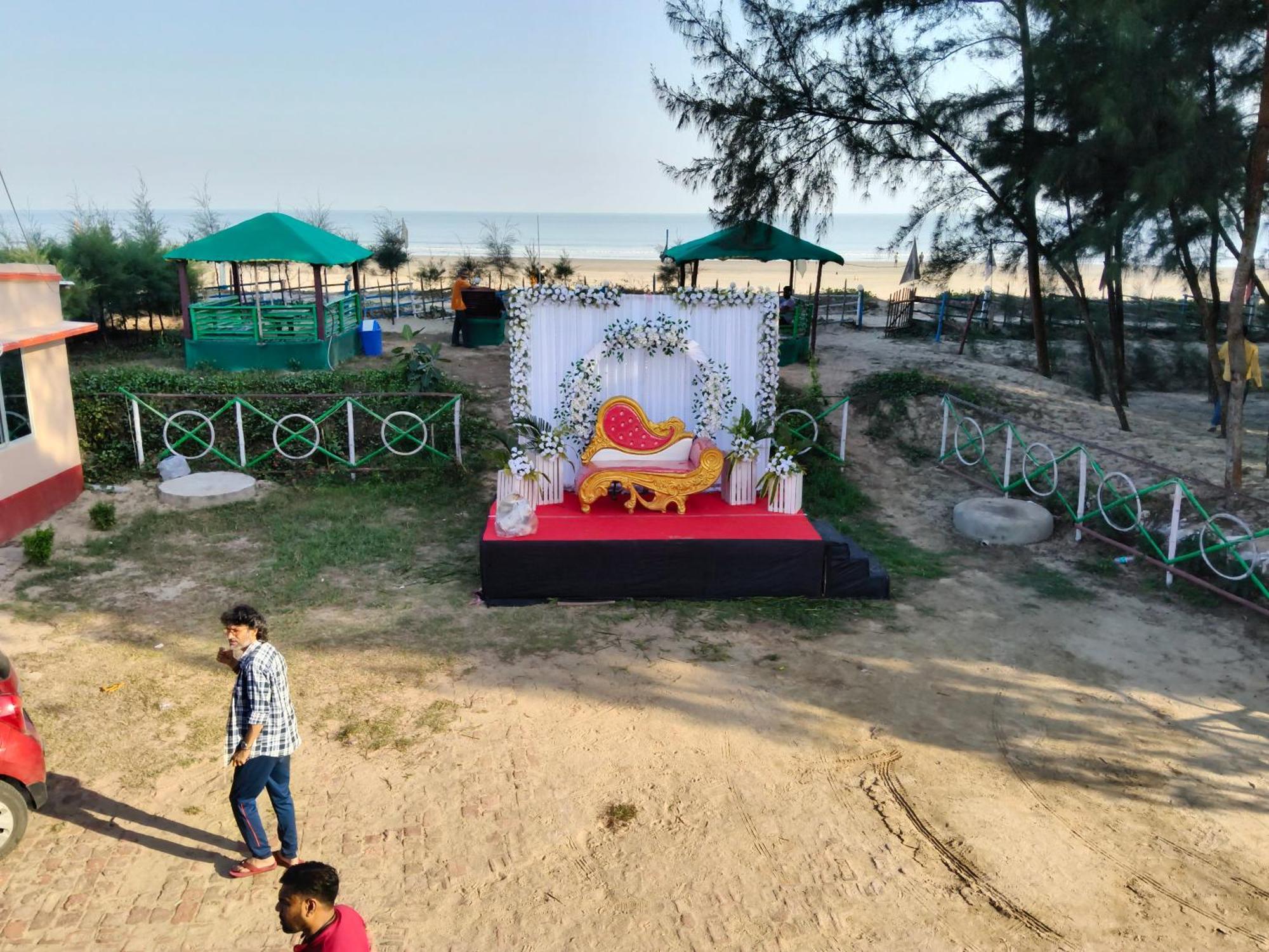 Nirala Resort Hotel & Restaurant 만다르모니 외부 사진